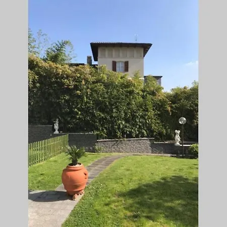 La Casa Al 2 Apartment Omegna